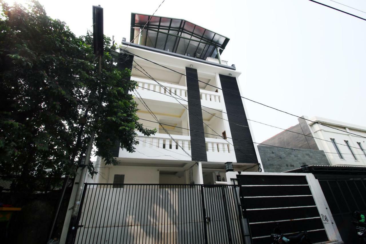 Kamar Keluarga Kampung Bali III Hostel Jakarta Exterior foto